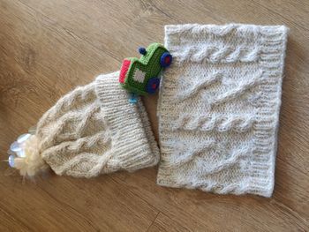 Bonnet à pompon et snood rose clair Lili marelle Taille unique