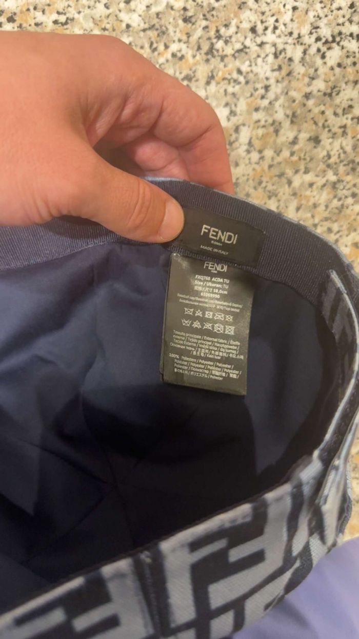 Casquette Fendi - photo numéro 3