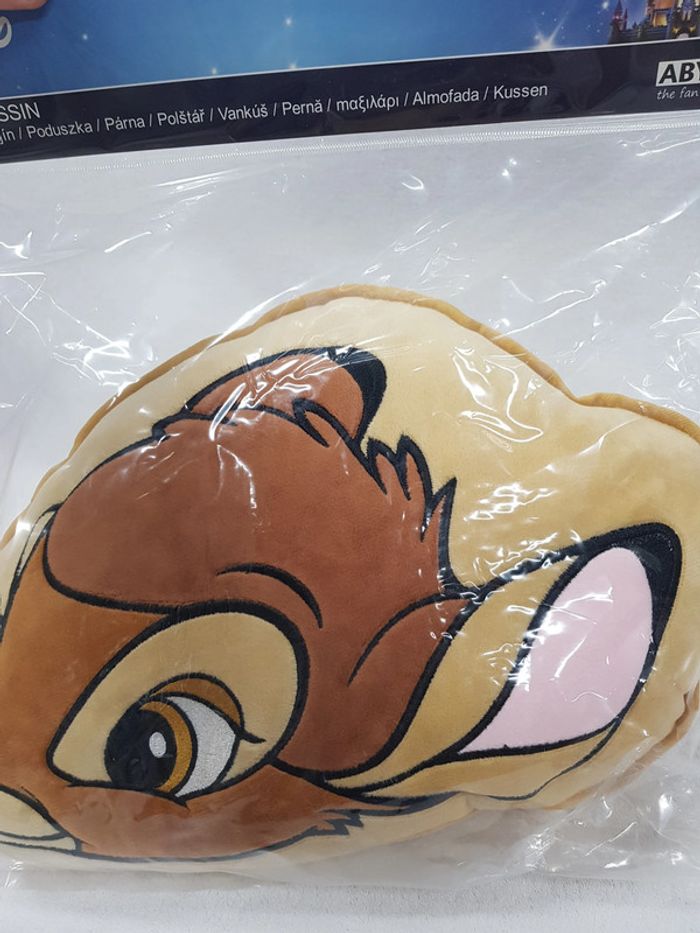 coussin bambi 36 cm Disney peluche - photo numéro 4