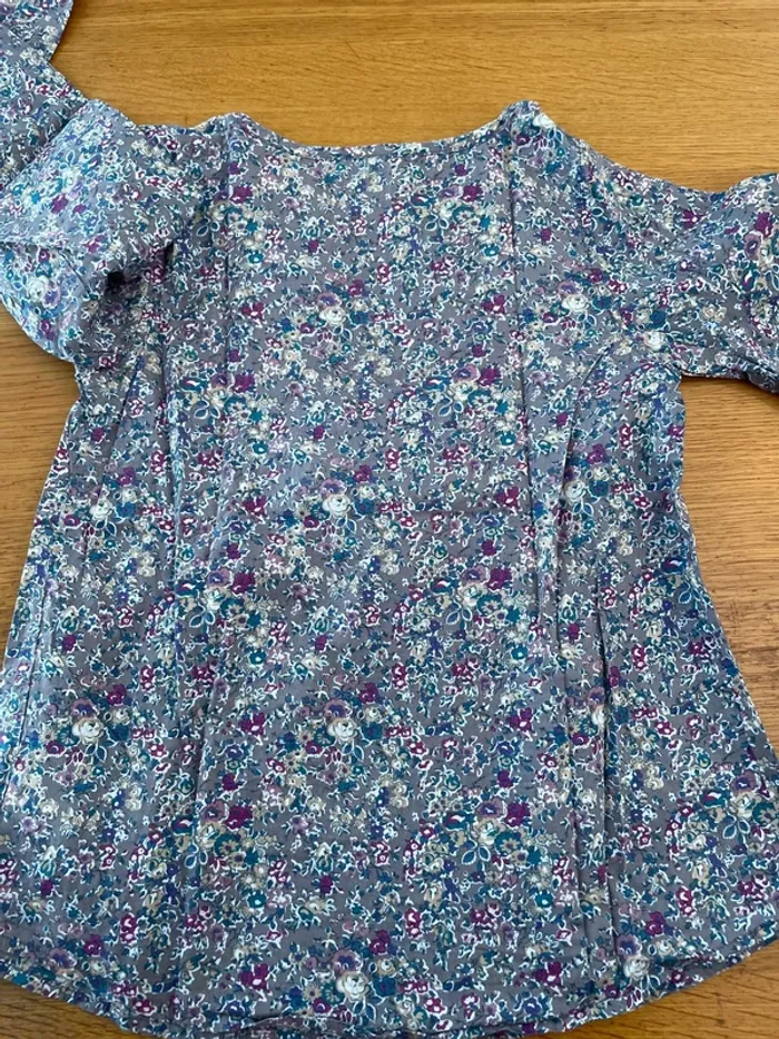 Blouse fille 8 ans - photo numéro 4