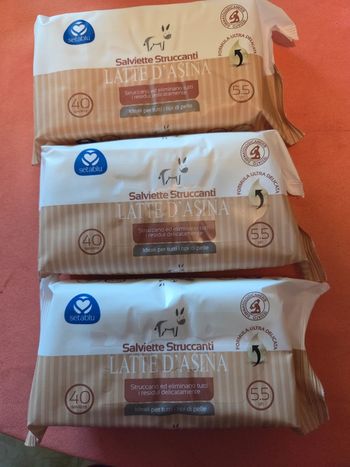 3 lots de lingettes démaquillants au lait d ânesse