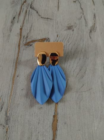 Boucles d'oreilles neuves