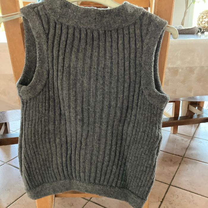 Gilet gris - photo numéro 3