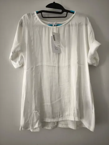 T shirt blouse  27 Quai de Seine Paris – Taille 44