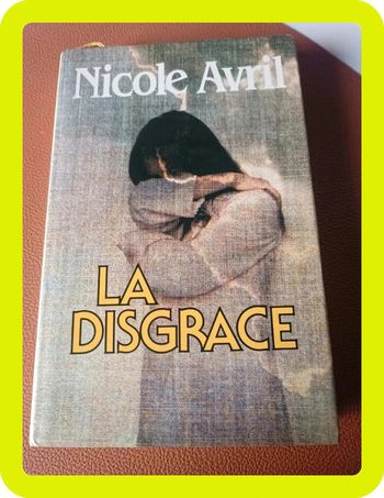 Livre la disgrace