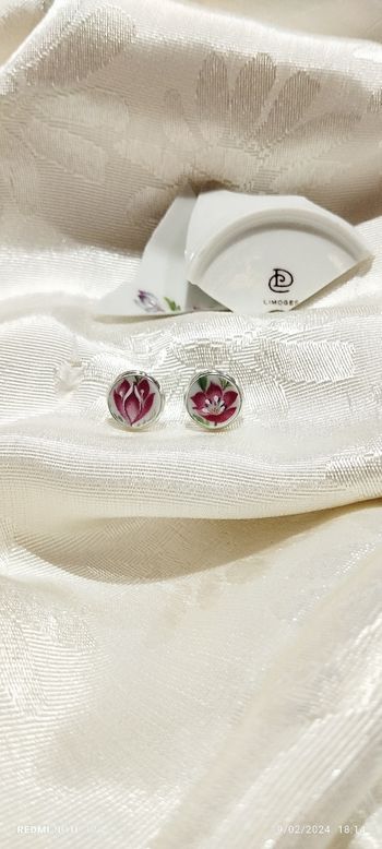 Boucles d'oreilles puces