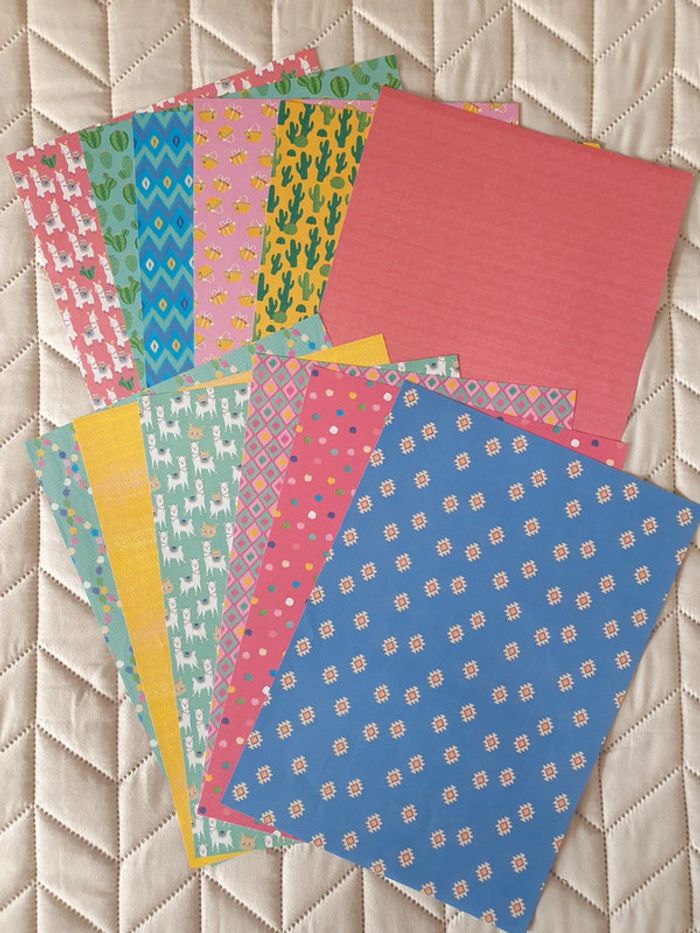 Lot papiers A4 et stickers scrapbooking Toga - photo numéro 3