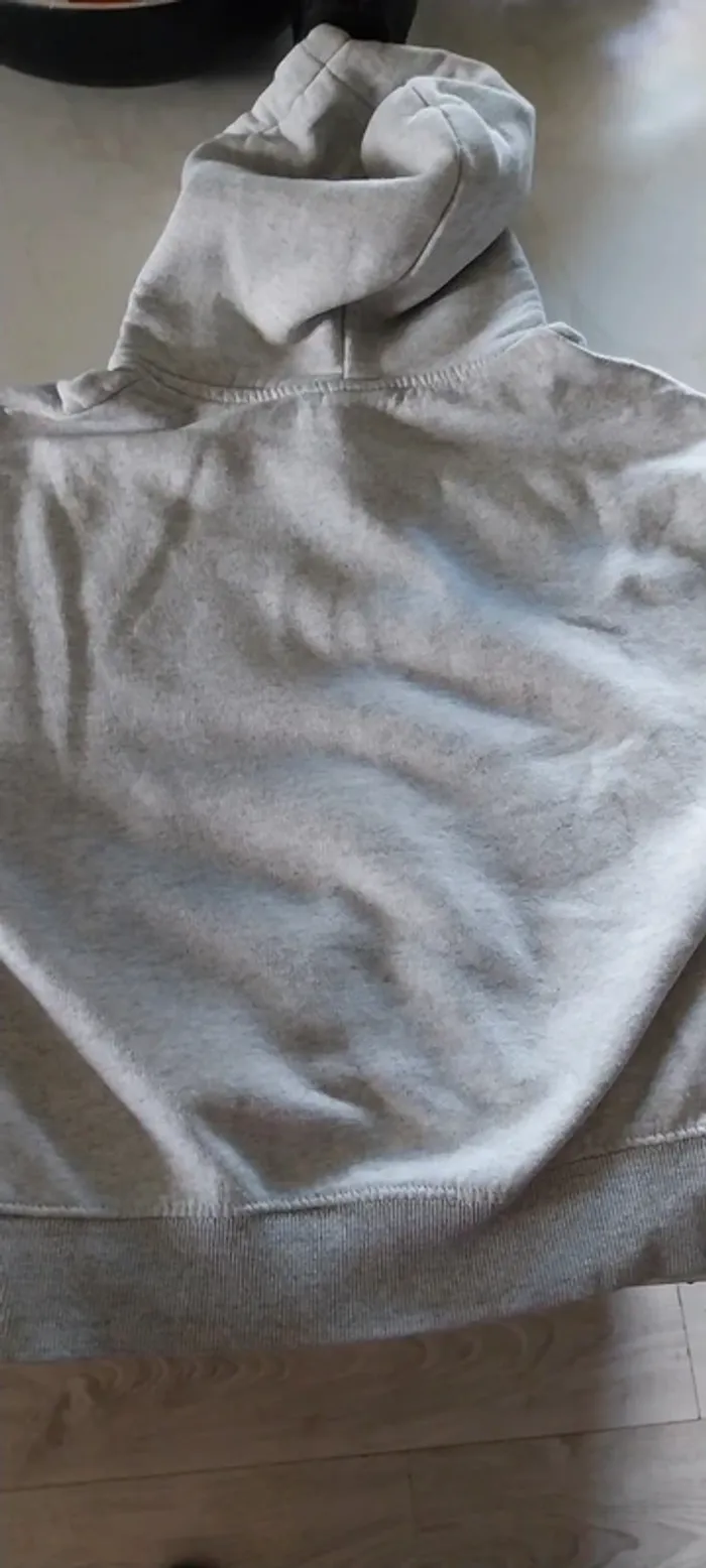 Pull Zara taille 9 ans - photo numéro 4