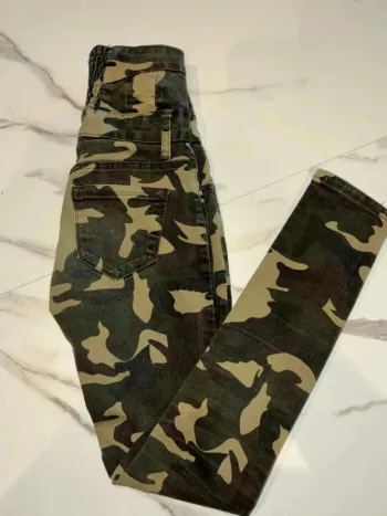 Jean Miss RJ militaire taille 34