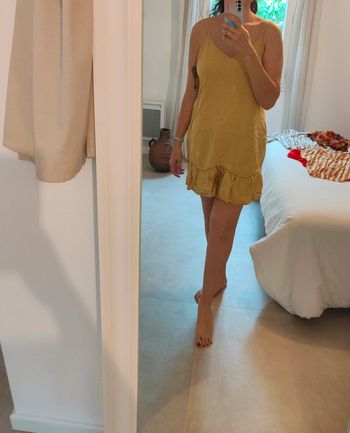 Robe d'été effet lin jaune beurre butter yellow taille L shein avec un volant devant uniquement