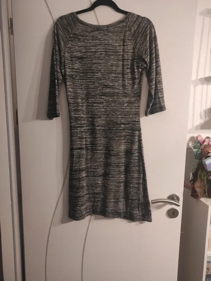 Robe noir,gris et blanc Jennyfer Taille L - photo numéro 4
