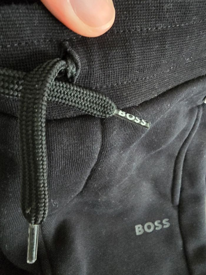 Training Hugo Boss - photo numéro 4