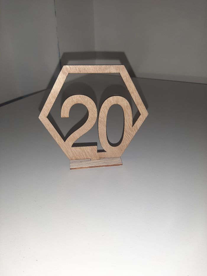 Numéro de table en bois mariage - photo numéro 2