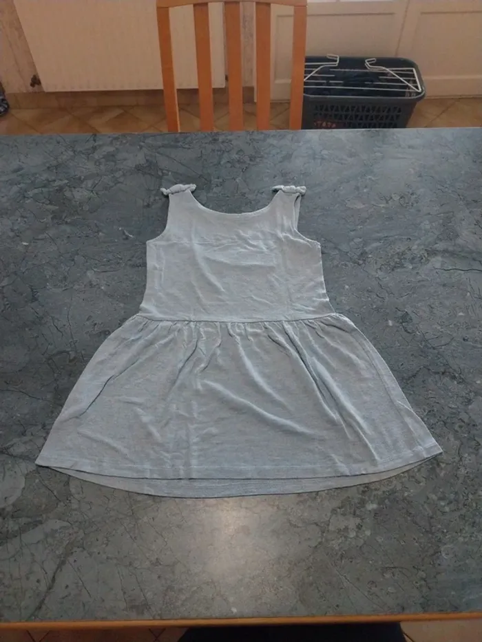 Robe à bretelle 6ans - photo numéro 2