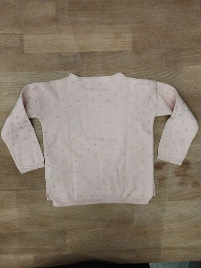 Pull rose a étoiles 4 ans - photo numéro 3
