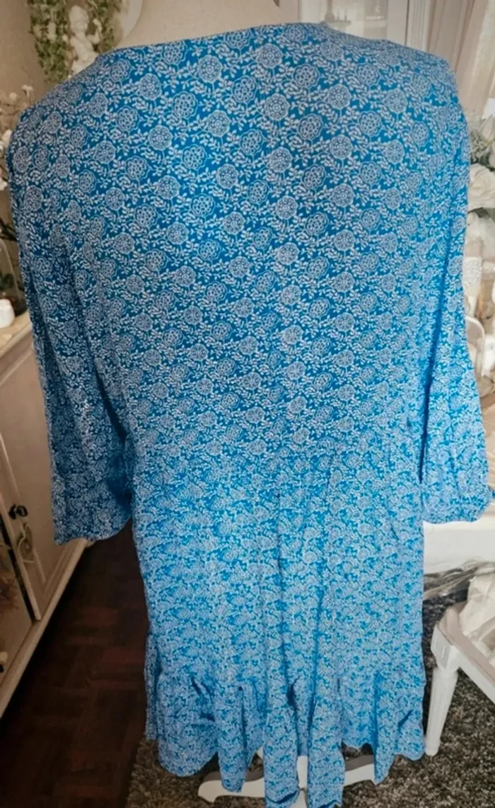 Robe bleu blanche Kiabi Taille L Neuve - photo numéro 3