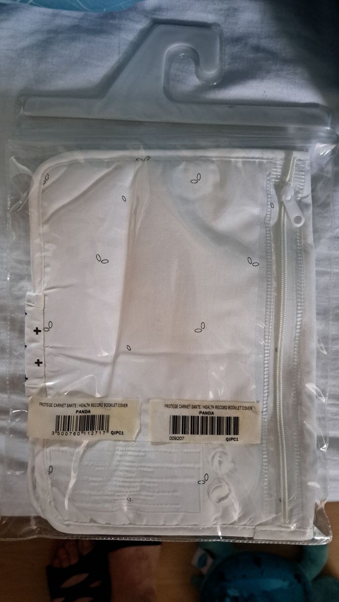 Protege carnet de santé - photo numéro 2