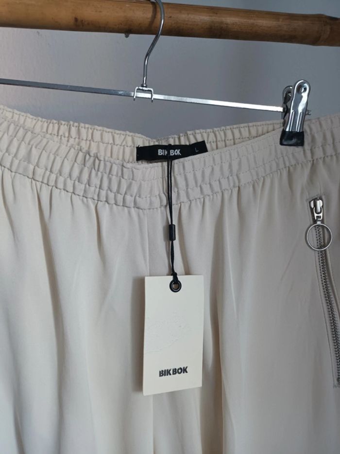 Joli pantalon cargo fluide Bik Bok taille L neuf avec étiquette 🏷 - photo numéro 2