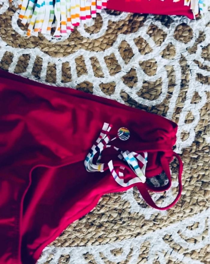 Jolie maillot bain neuf étiquette taille XL 42 - photo numéro 2