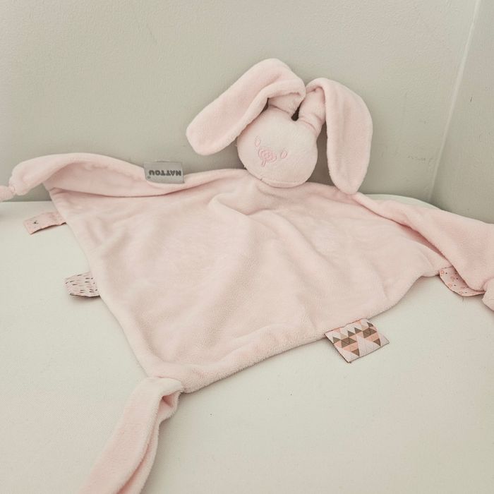 Doudou nattou rose lapin
