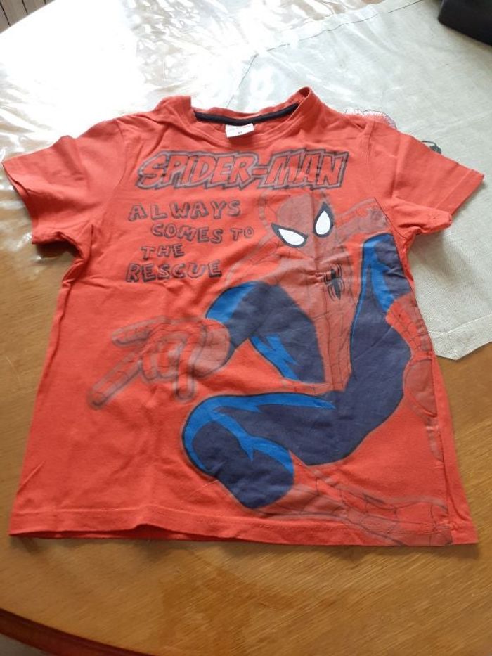 T-shirt spiderman
