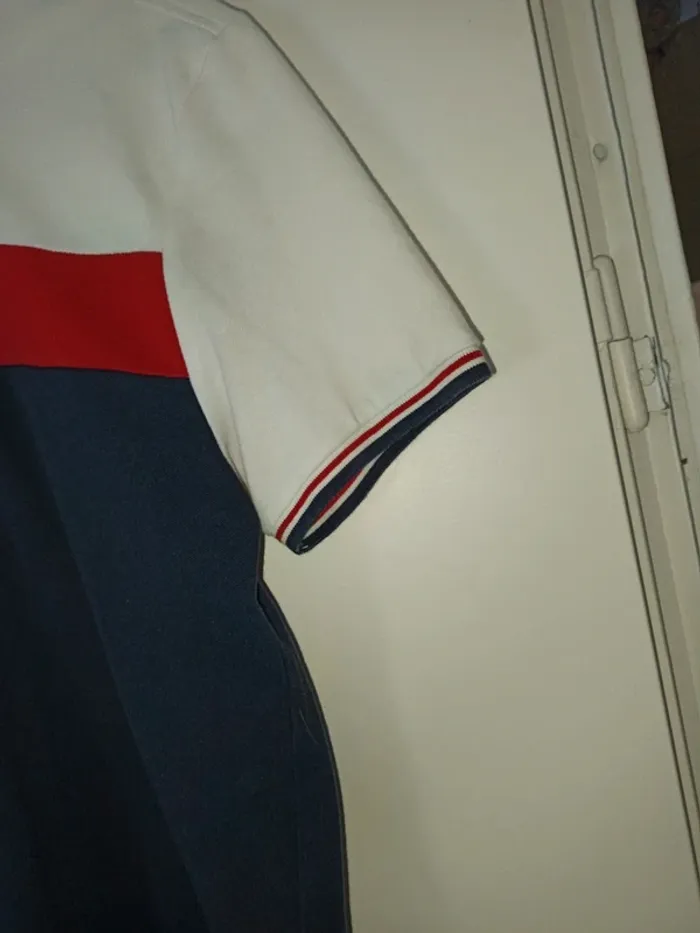 Polos - photo numéro 2