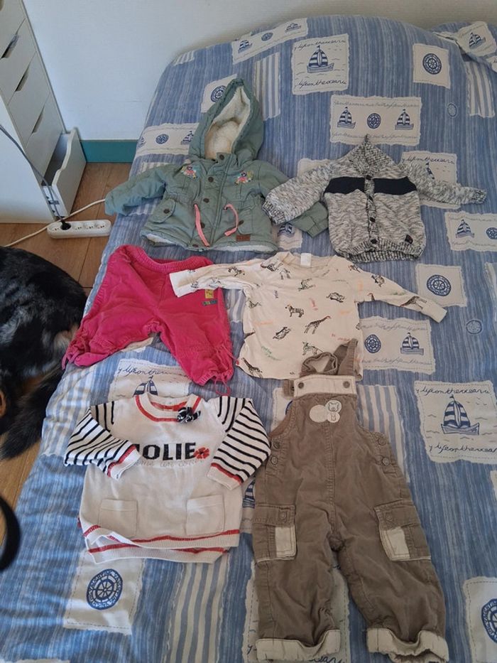Lot vêtements fille et mixte 9 mois