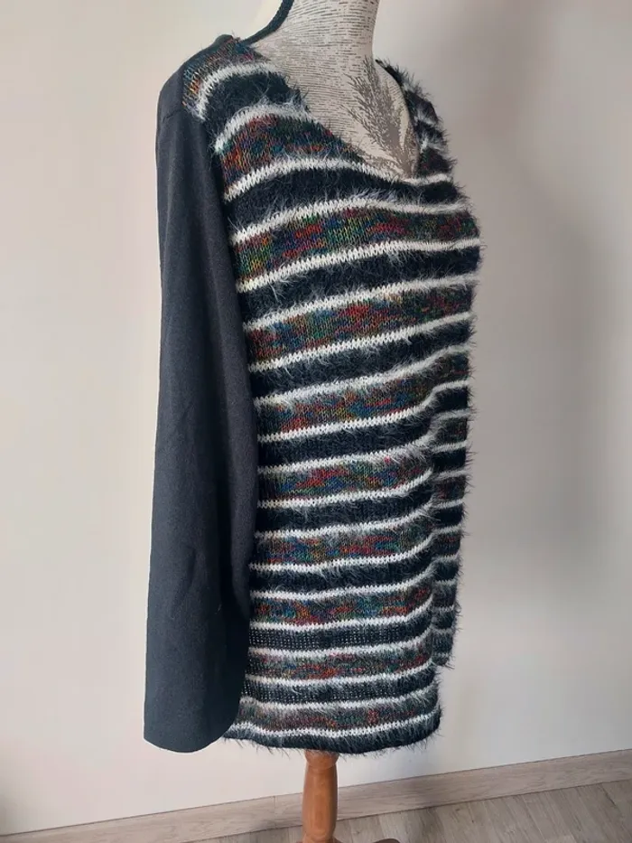 Pull fantaisie noir - photo numéro 4