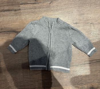 Gilet gris Taille 3 mois
