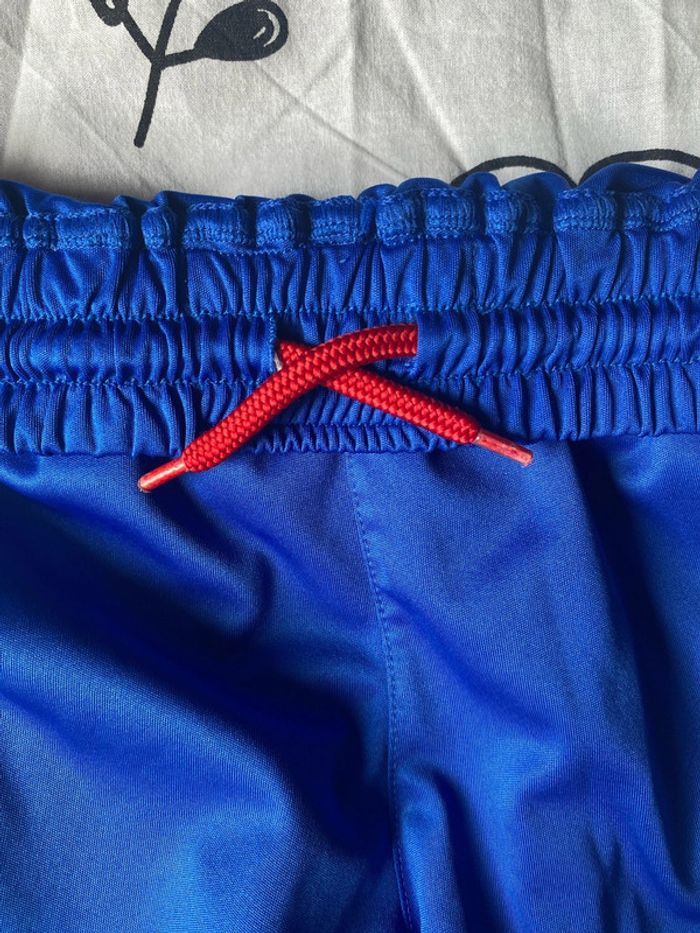 Short bleu et blanc Adidas 14 ans - photo numéro 3