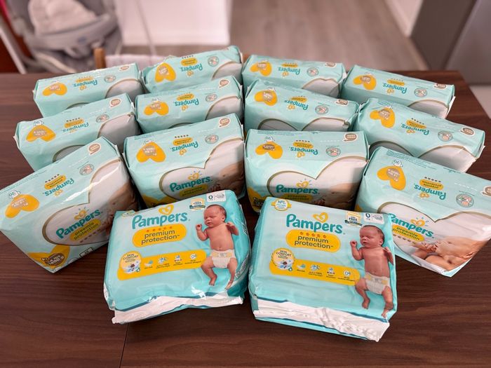Couche Pampers taille 1 prématuré + couche taille 0 - photo numéro 2