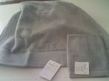 Serviette éponge gris & le gant La maison du coton neuf