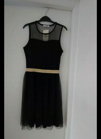 Robe noire en tulle neuve 14 ans