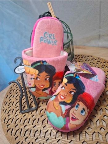 Chaussons fille Disney Princess – Girl Power 🌸 Taille 30/31