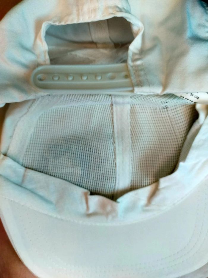 Casquette blanche brodée Great Security Service – Taille 59 cm - photo numéro 5