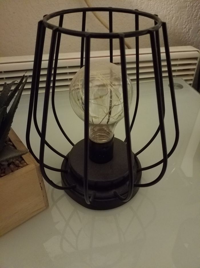 décoration lumineuse noire bon état manque le cache piles - photo numéro 2