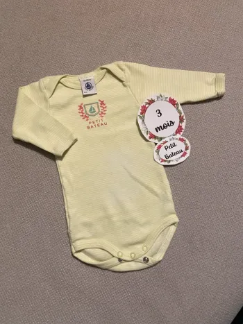 Body petit bateau manches longues 3 mois