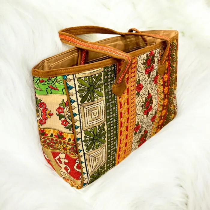 Magnifique sac à main tout en broderie - grande taille 40x30 cm - modèle unique - photo numéro 5