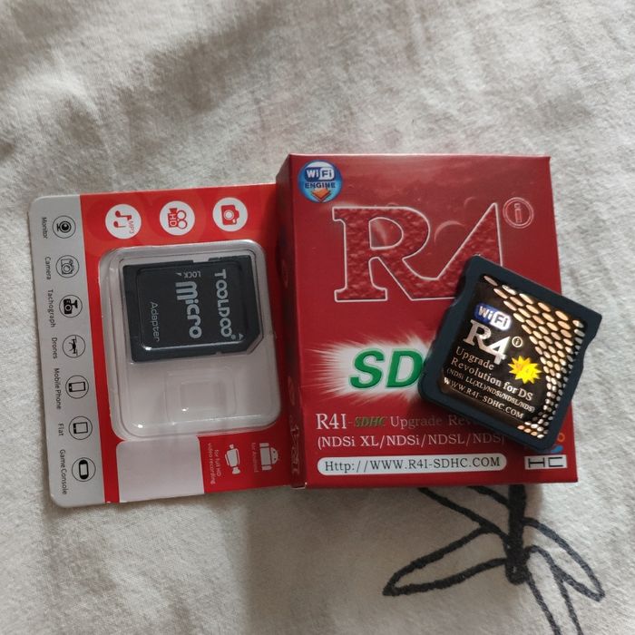 R4i pour toutes les 3DS, 2DS, XL etc avec 190 jeux