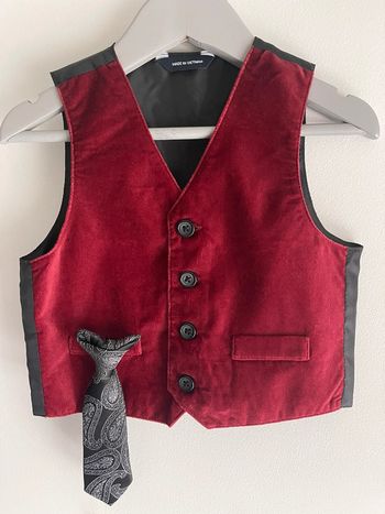 Gilet Dockers rouge bordeaux/sombre et noir garçon taille 2 ans avec cravate à clipser