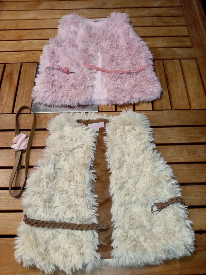 Lot de 2 gilets T 3 ans 98 cm