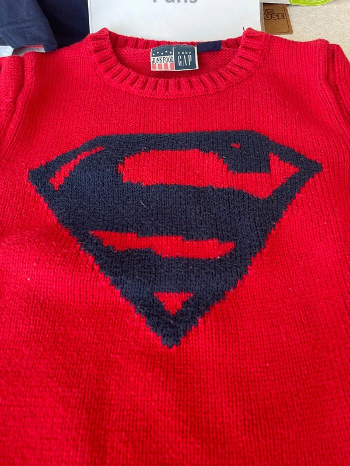 Pull mailles gap, quatre ans. Superman. - photo numéro 2