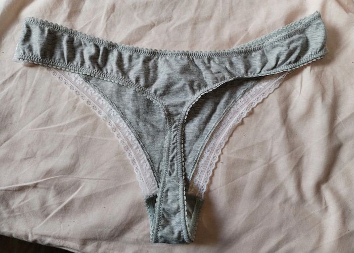 Lot string femme taille 44 - photo numéro 2