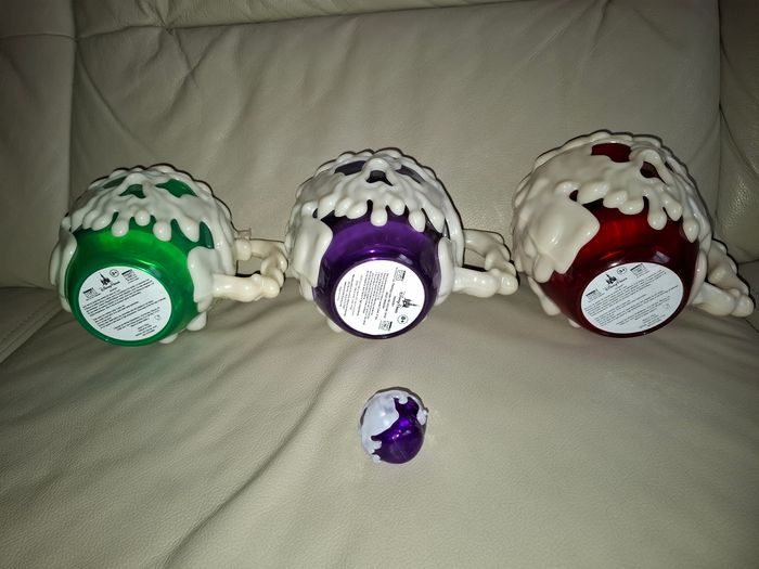 Lot de 3 pommes empoisonnées de belle neige disney
180 € - photo numéro 10