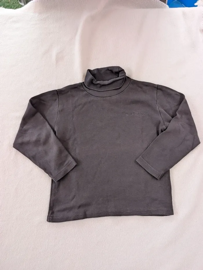 Pull col roulé 7 ans