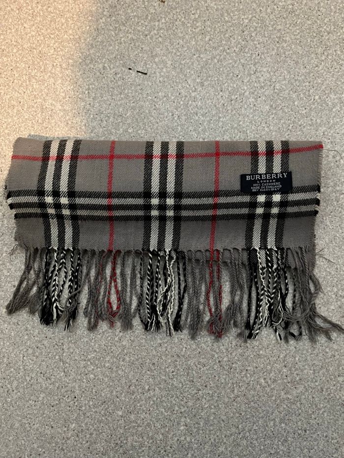 Écharpe Burberry - photo numéro 3