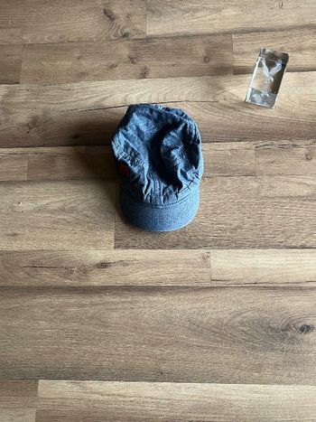 Je vend une casquette bébé garcon 12/18 mois très bon état