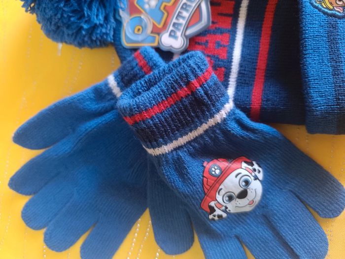 Bonnet + gants pat patrouille 52 cm 3-6 ans Neuf - photo numéro 4
