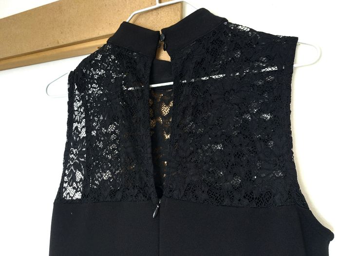 Combinaison noire sans manches - photo numéro 4