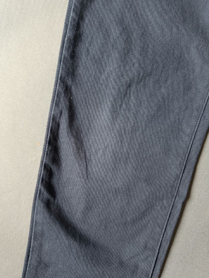 Pantalon bleu marine 🎮 Taille 9 ans - photo numéro 3